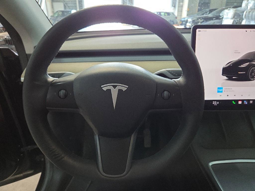 Tesla Model Y Standard RWD Plus 351pk [ TREKHAAK+LFP ACCU+AUTOPILOT+20 INCH+PREMIUM AUDIO ] 25
