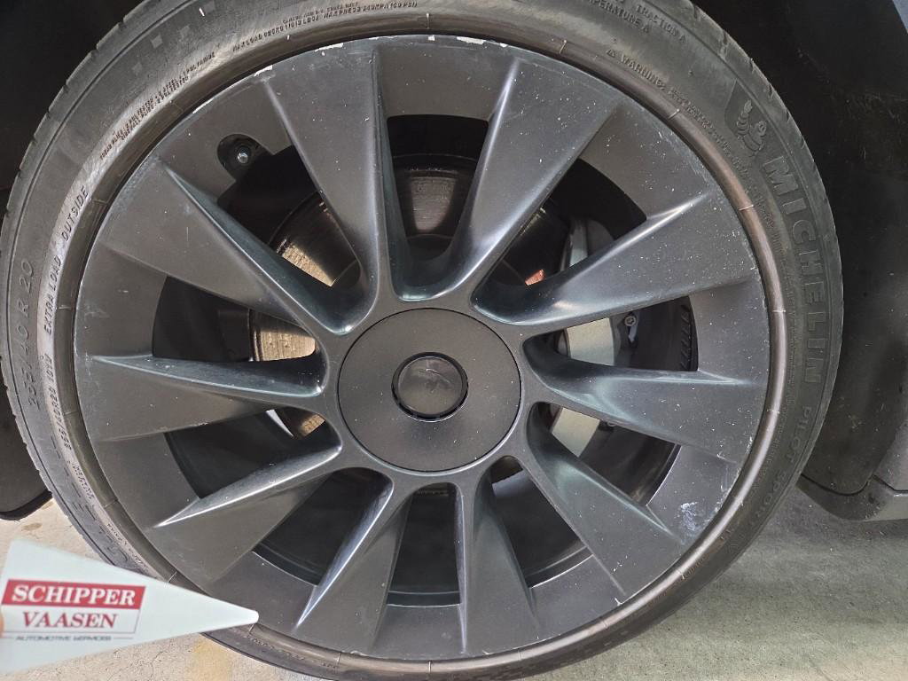 Tesla Model Y Standard RWD Plus 351pk [ TREKHAAK+LFP ACCU+AUTOPILOT+20 INCH+PREMIUM AUDIO ] 9