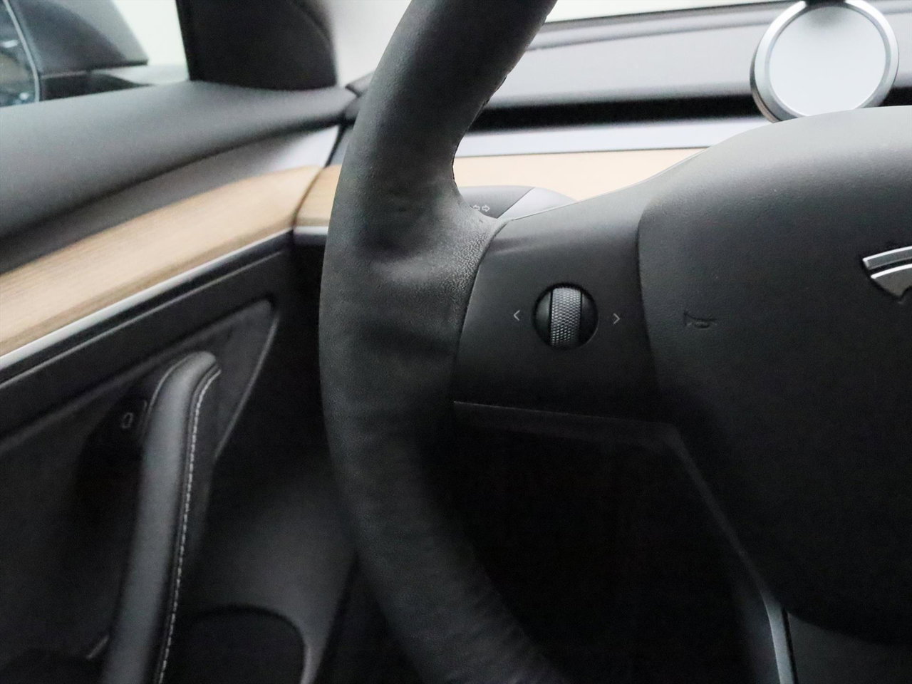 Tesla Model 3 Long-Range AWD 351pk 75 kWh FACELIFT [ AMD RYZEN+WARMTEPOMP+AUTOPILOT+PREMIUM AUDIO ] 27
