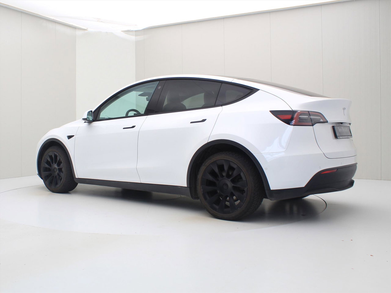 Tesla Model Y Long Range AWD 75kWh 351pk AMD RYZEN [ WIT LEDER+AUTOPILOT+20 INCH+PREMIUM AUDIO ] 3