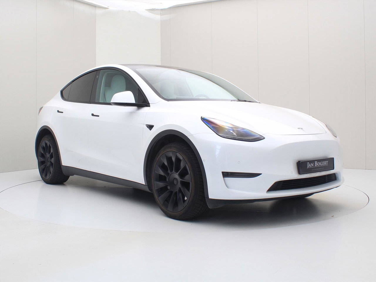 Tesla Model Y Long Range AWD 75kWh 351pk AMD RYZEN [ WIT LEDER+AUTOPILOT+20 INCH+PREMIUM AUDIO ] 4