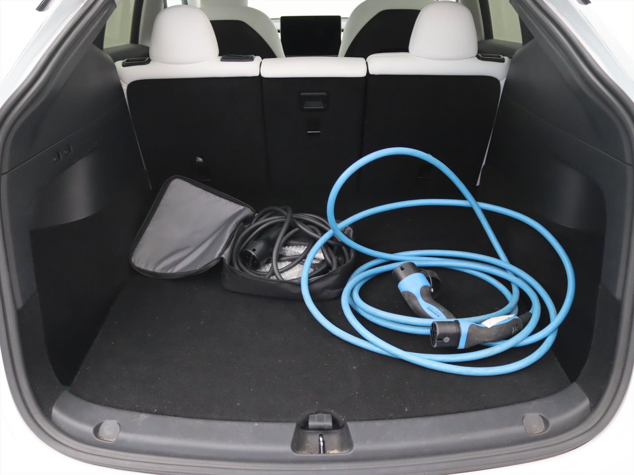 Tesla Model Y Long Range AWD 75kWh 351pk AMD RYZEN [ WIT LEDER+AUTOPILOT+20 INCH+PREMIUM AUDIO ] 9