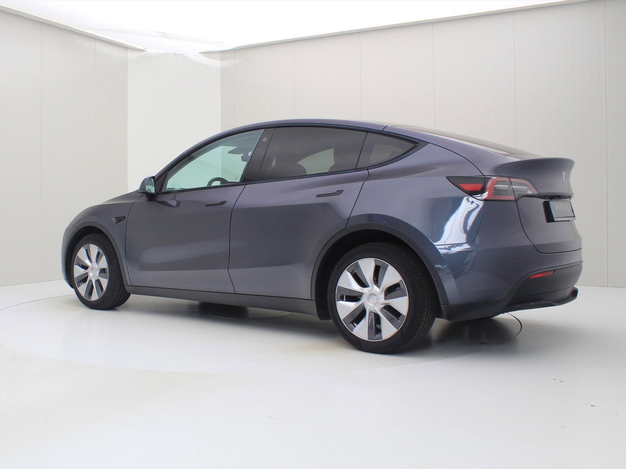 Tesla Model Y Long Range AWD 75kWh 351pk AMD RYZEN [ AUTOPILOT+19 INCH+PREMIUM AUDIO ] 3