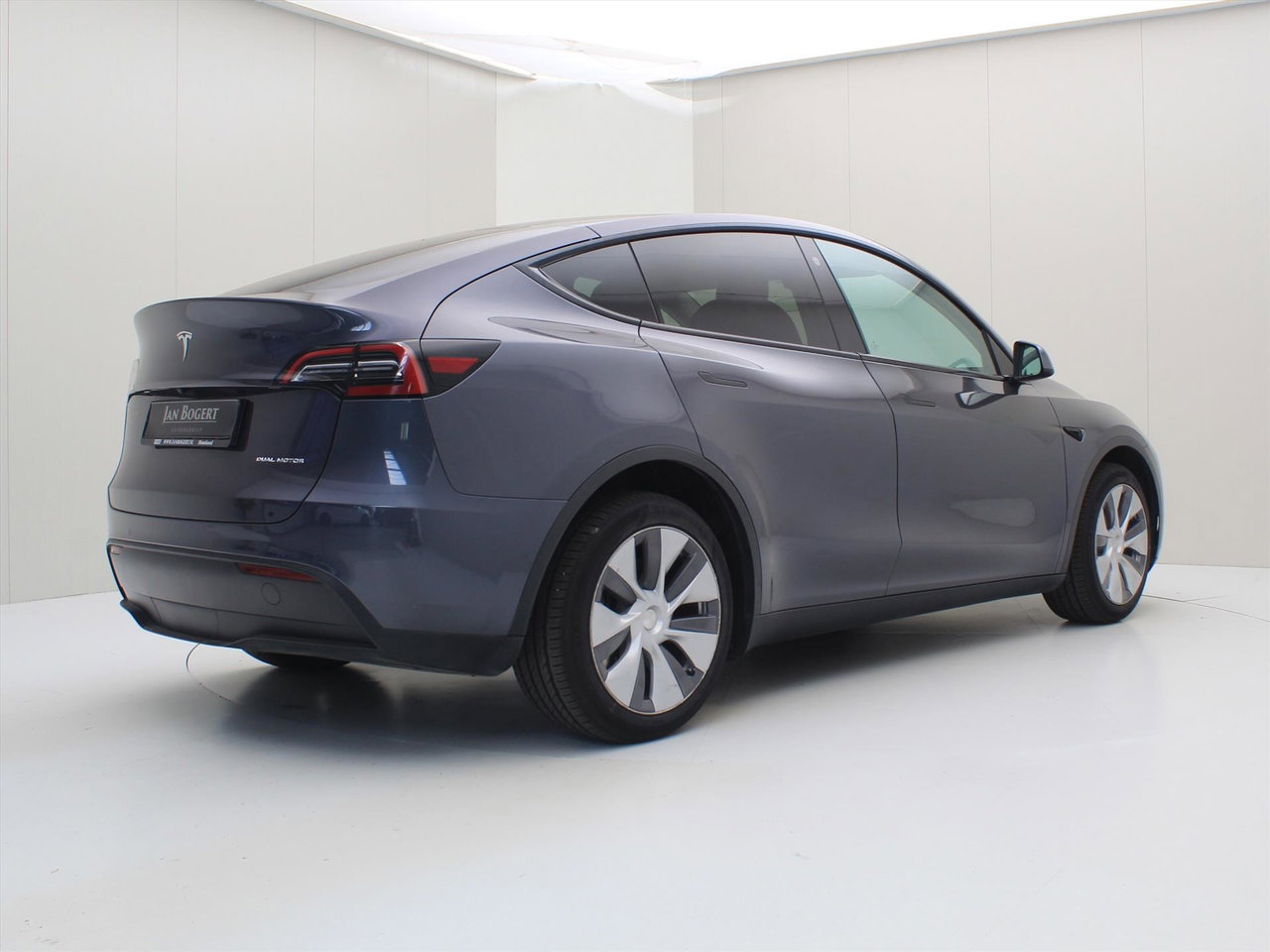Tesla Model Y Long Range AWD 75kWh 351pk AMD RYZEN [ AUTOPILOT+19 INCH+PREMIUM AUDIO ] 2