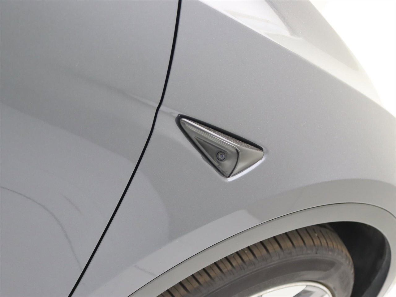 Tesla Model Y Long Range AWD 75kWh 351pk AMD RYZEN [ AUTOPILOT+19 INCH+PREMIUM AUDIO ] 15