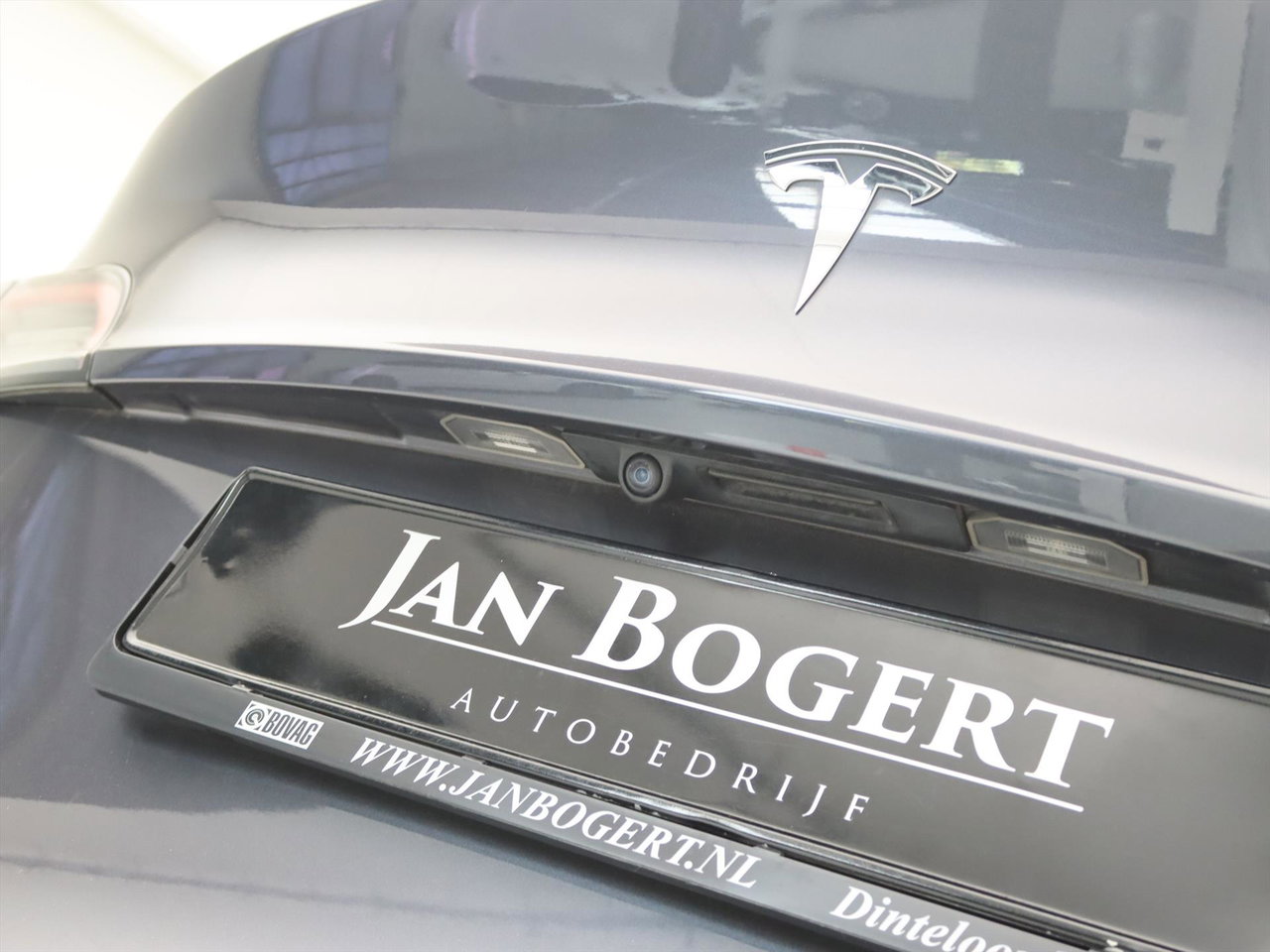 Tesla Model Y Long Range AWD 75kWh 351pk AMD RYZEN [ AUTOPILOT+19 INCH+PREMIUM AUDIO ] 10