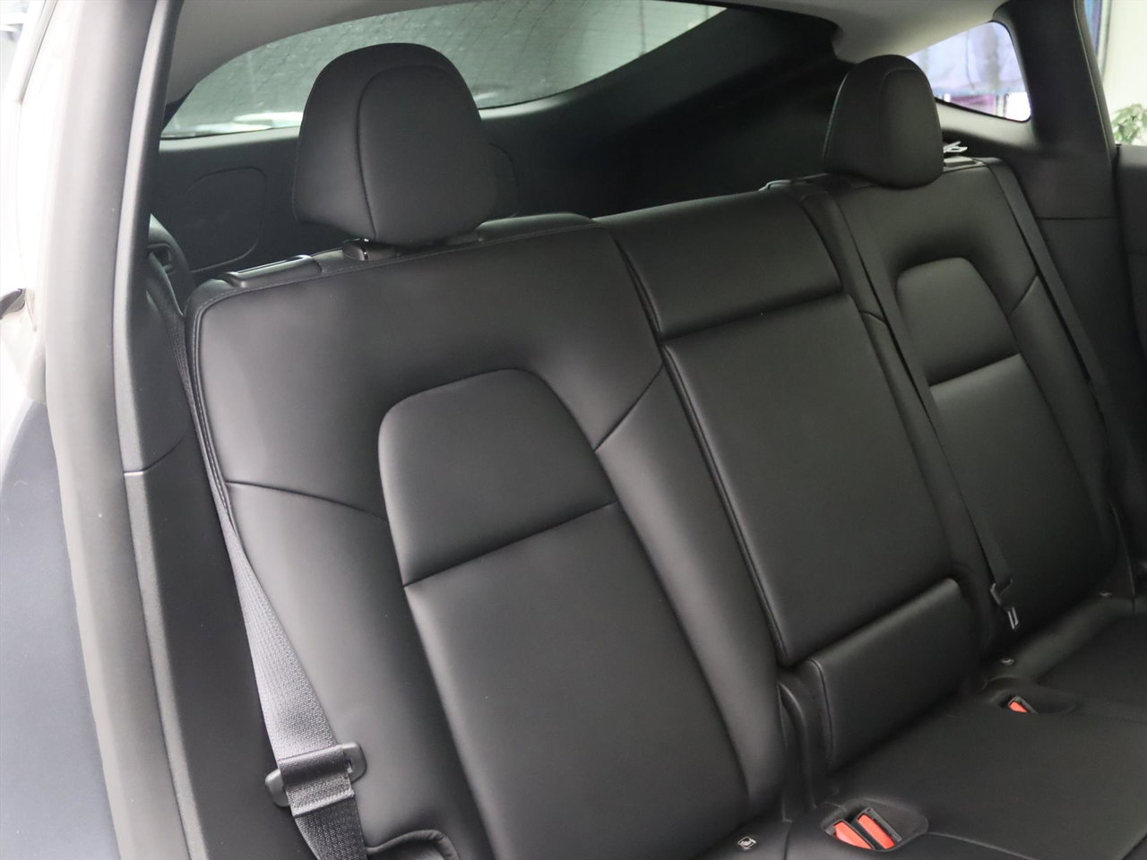 Tesla Model Y Long Range AWD 75kWh 351pk AMD RYZEN [ AUTOPILOT+19 INCH+PREMIUM AUDIO ] 18