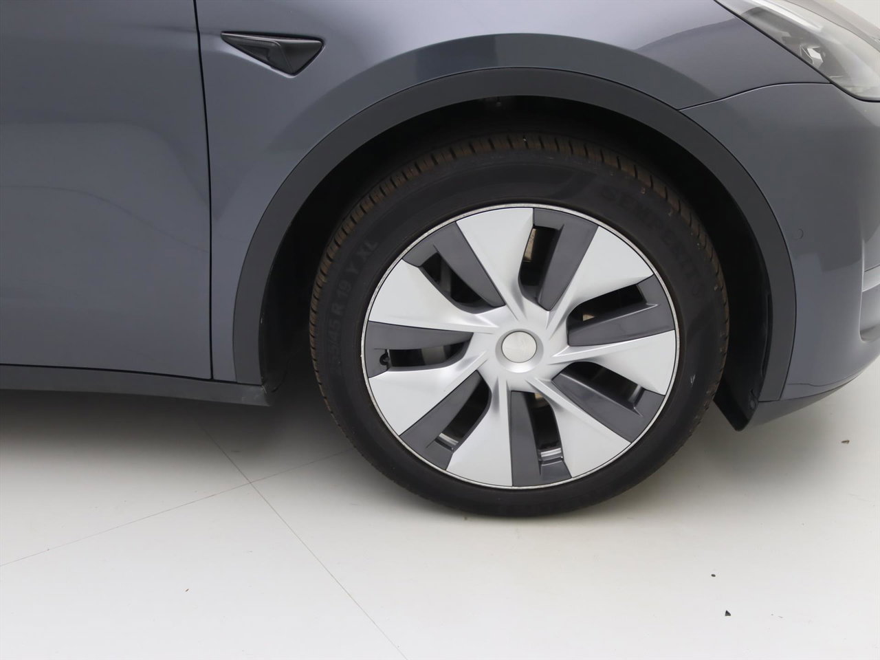 Tesla Model Y Long Range AWD 75kWh 351pk AMD RYZEN [ AUTOPILOT+19 INCH+PREMIUM AUDIO ] 14