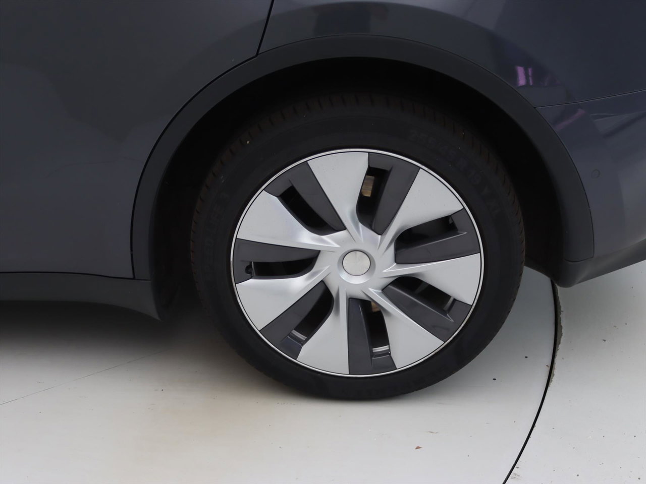 Tesla Model Y Long Range AWD 75kWh 351pk AMD RYZEN [ AUTOPILOT+19 INCH+PREMIUM AUDIO ] 24