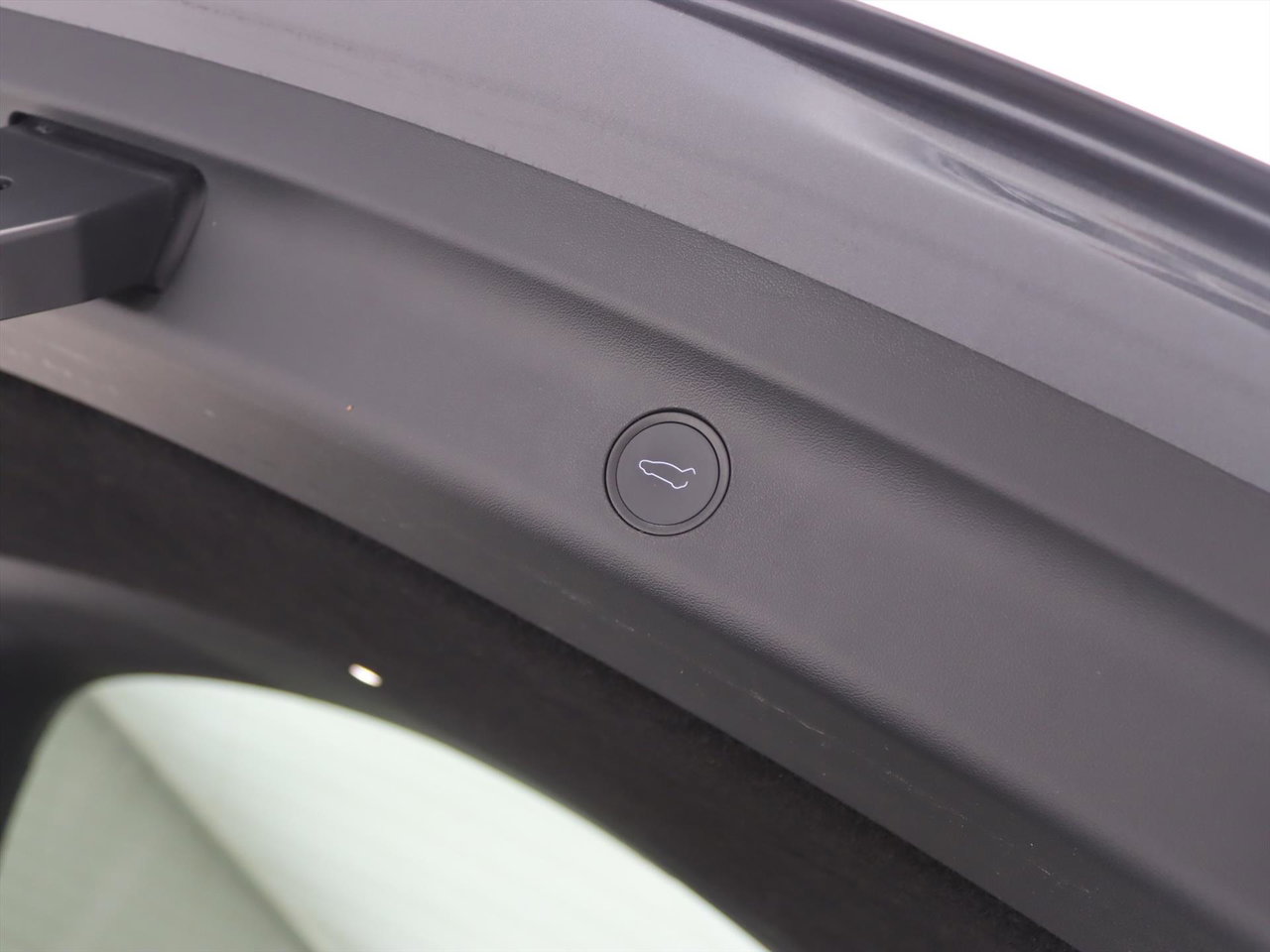 Tesla Model Y Long Range AWD 75kWh 351pk AMD RYZEN [ AUTOPILOT+19 INCH+PREMIUM AUDIO ] 12