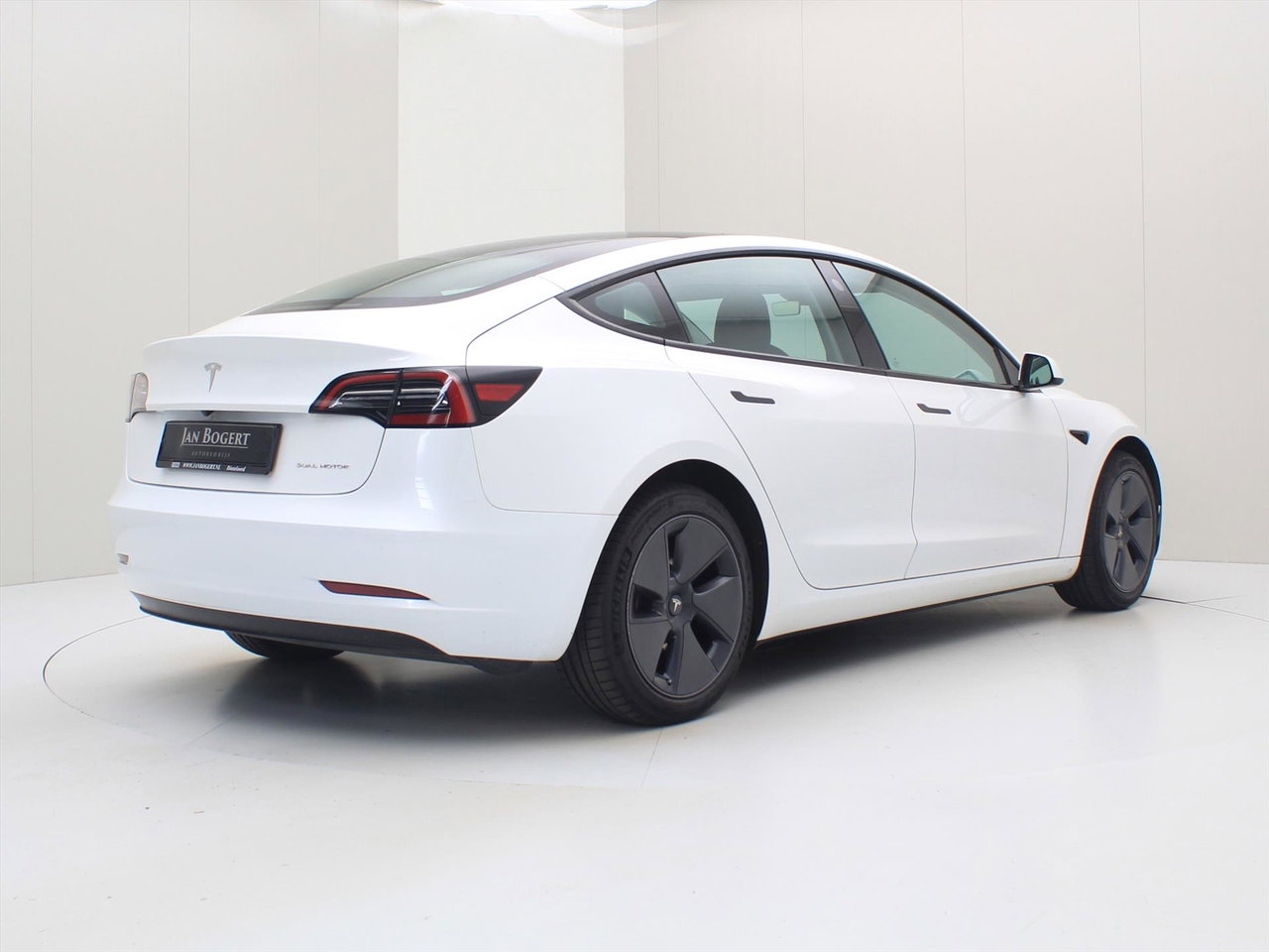 Tesla Model 3 Long-Range AWD 351pk 75 kWh UPGRADE [ AMD RYZEN+WARMTEPOMP+AUTOPILOT ] 2