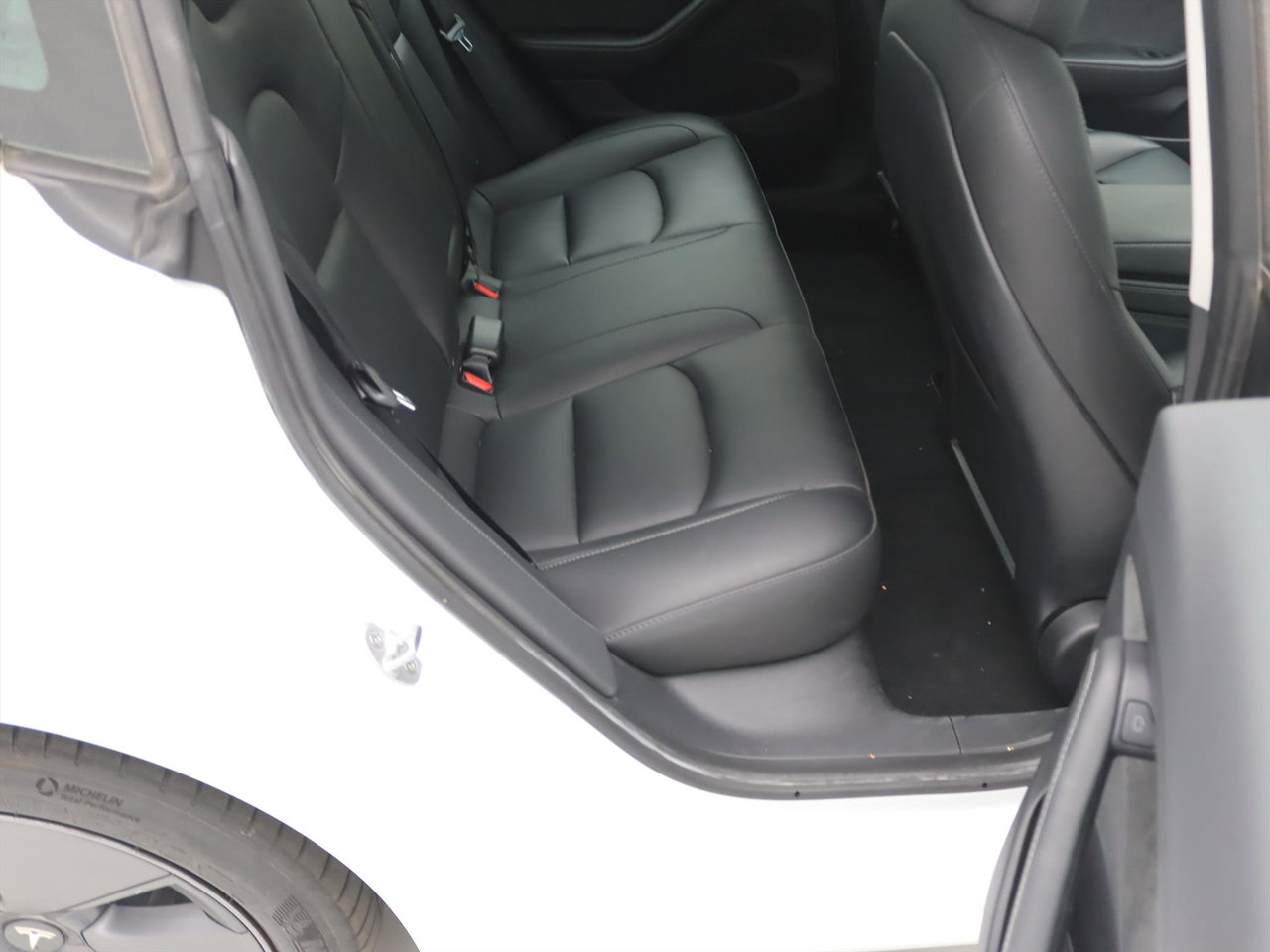 Tesla Model 3 Long-Range AWD 351pk 75 kWh UPGRADE [ AMD RYZEN+WARMTEPOMP+AUTOPILOT ] 15