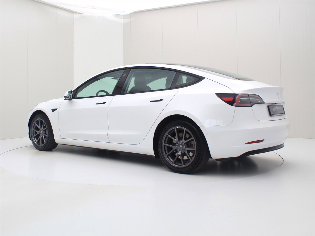 Tesla Model 3 Long-Range AWD 351pk 75 kWh FACELIFT [ WARMTEPOMP+AUTOPILOT+620KM WLTP+PREMIUM AUDIO ] 3
