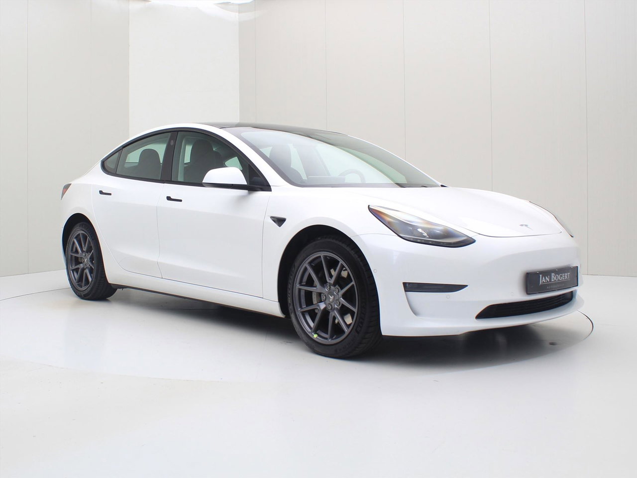 Tesla Model 3 Long-Range AWD 351pk 75 kWh FACELIFT [ WARMTEPOMP+AUTOPILOT+620KM WLTP+PREMIUM AUDIO ] 4