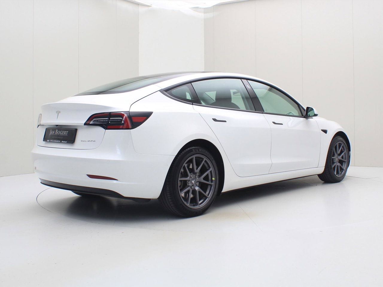 Tesla Model 3 Long-Range AWD 351pk 75 kWh FACELIFT [ WARMTEPOMP+AUTOPILOT+620KM WLTP+PREMIUM AUDIO ] 2
