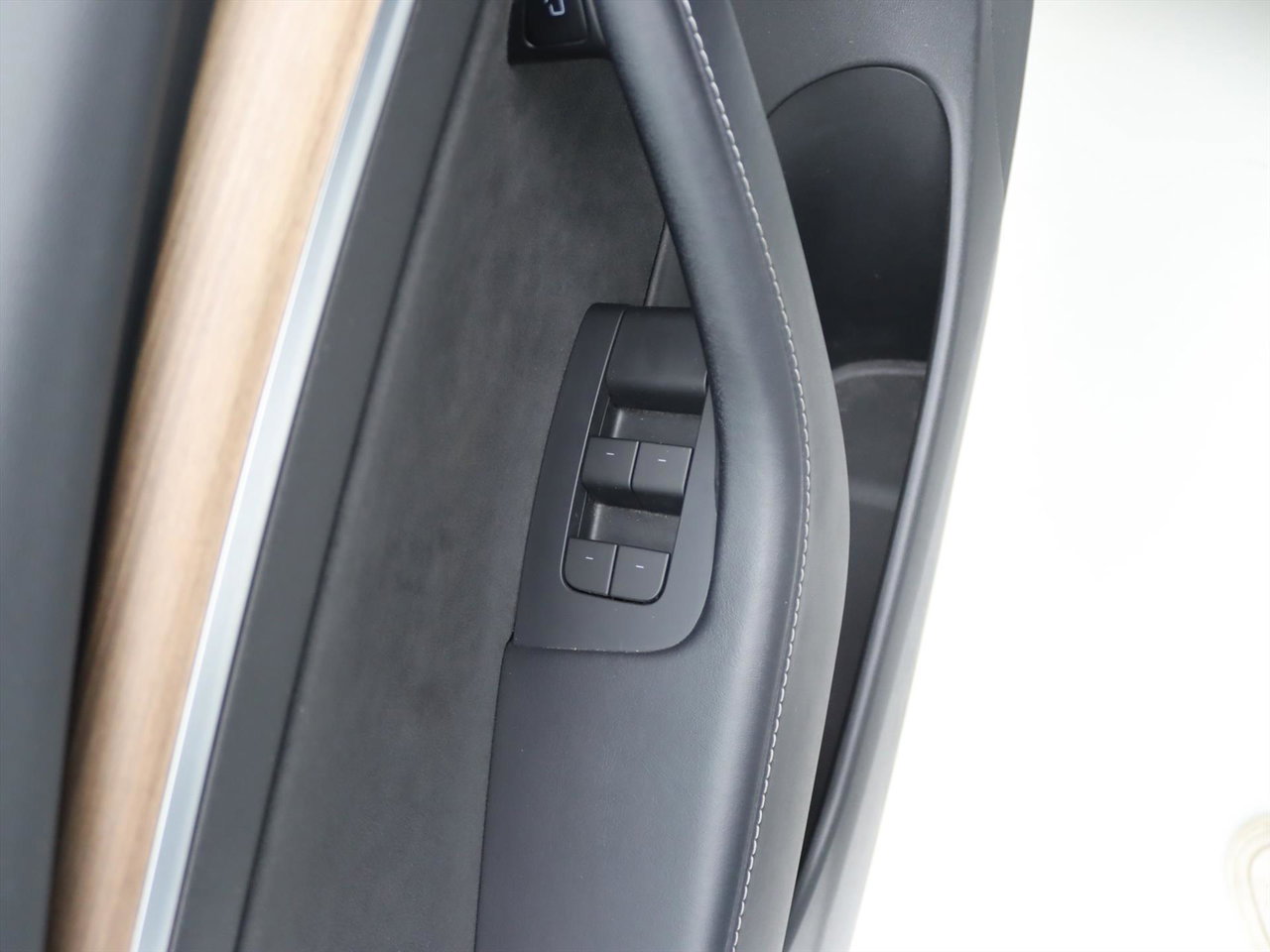 Tesla Model 3 Long-Range AWD 351pk 75 kWh FACELIFT [ WARMTEPOMP+AUTOPILOT+620KM WLTP+PREMIUM AUDIO ] 23