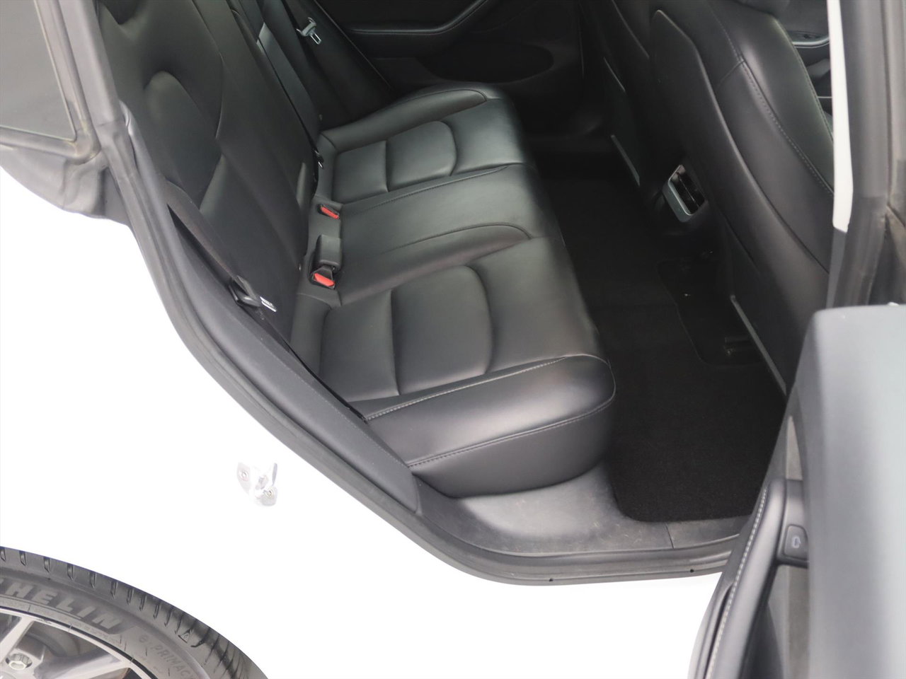 Tesla Model 3 Long-Range AWD 351pk 75 kWh FACELIFT [ WARMTEPOMP+AUTOPILOT+620KM WLTP+PREMIUM AUDIO ] 15