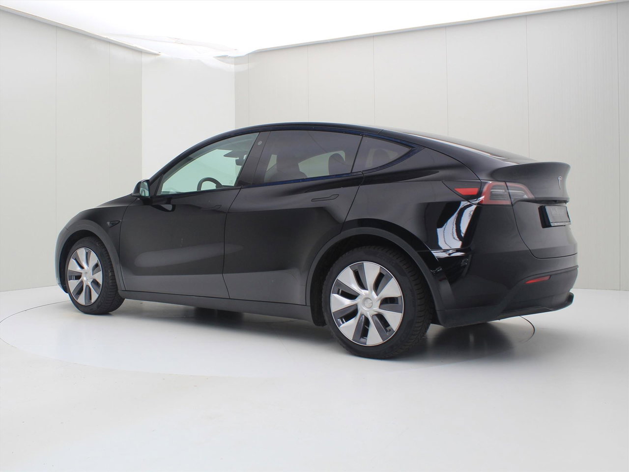 Tesla Model Y Long Range AWD 351pk [ AMD RYZEN+AUTOPILOT+19 INCH+PREMIUM AUDIO ] 3