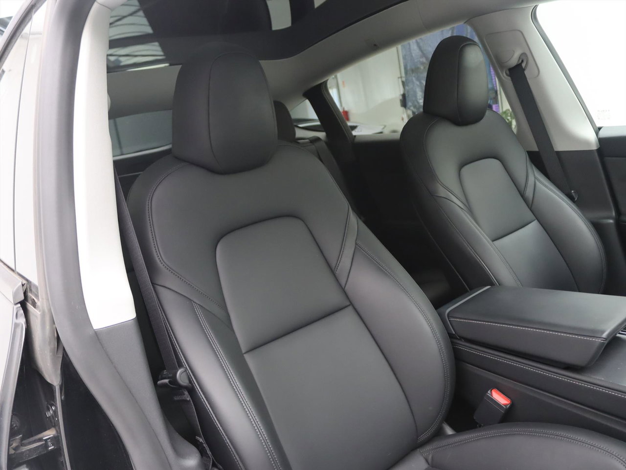 Tesla Model Y Long Range AWD 351pk [ AMD RYZEN+AUTOPILOT+19 INCH+PREMIUM AUDIO ] 20