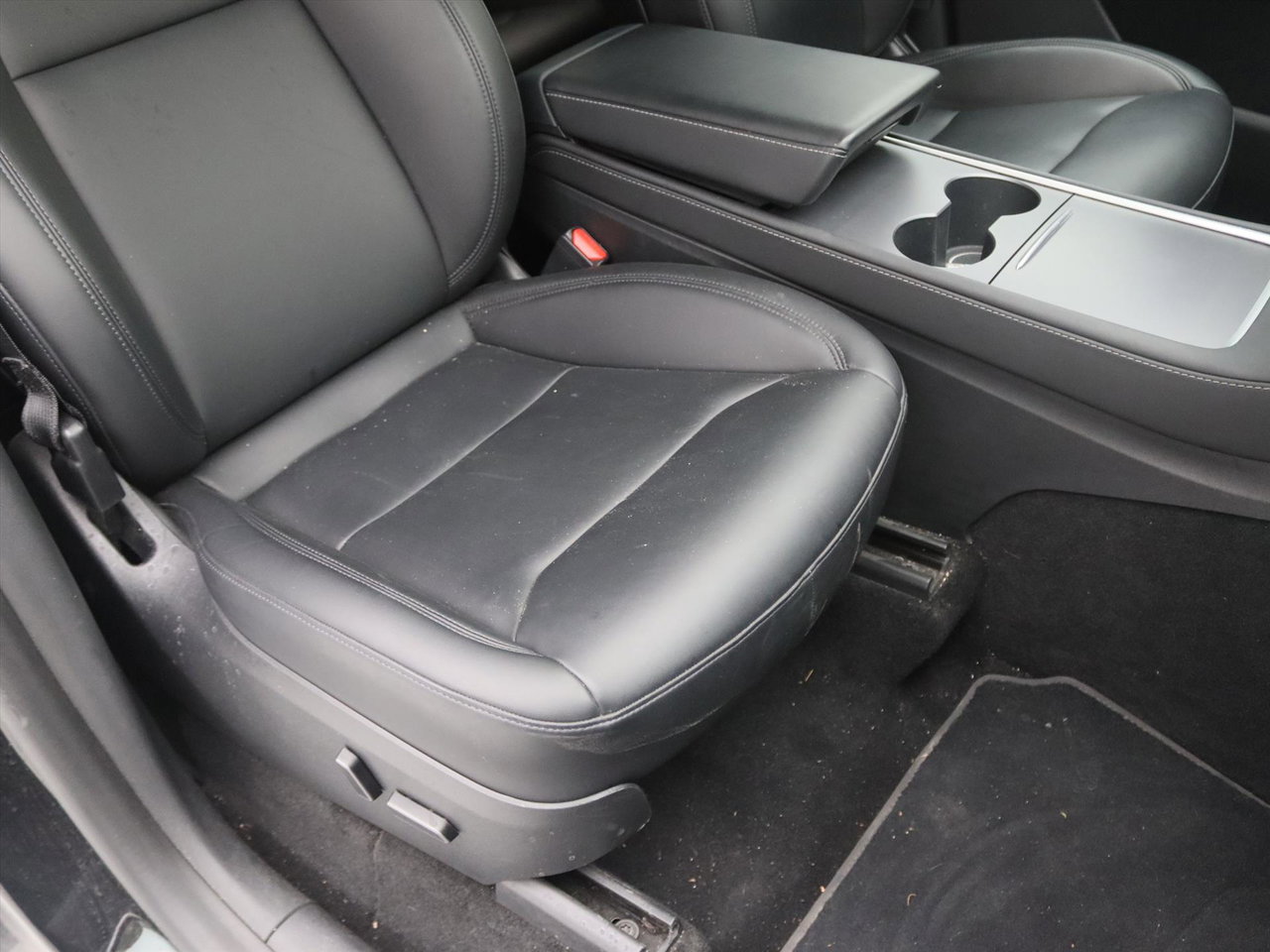 Tesla Model Y Long Range AWD 75kWh 351pk [ AMD RYZEN+AUTOPILOT+19 INCH+PREMIUM AUDIO ] 11