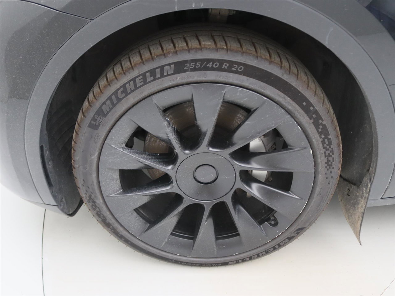 Tesla Model Y Long Range AWD 75kWh 351pk [ AMD RYZEN+AUTOPILOT+19 INCH+PREMIUM AUDIO ] 14