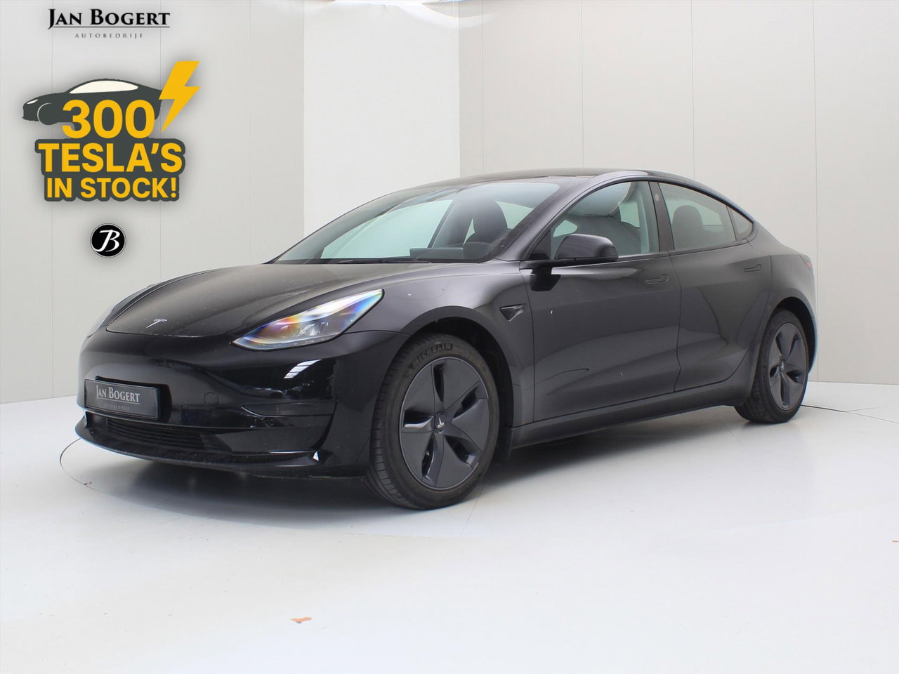 Tesla Model 3 Model 3 Standard RWD Plus FACELIFT 93.7% SoH [ AMD RYZEN+LFP-ACCU+WARMTEPOMP+AUTOPILOT ]
