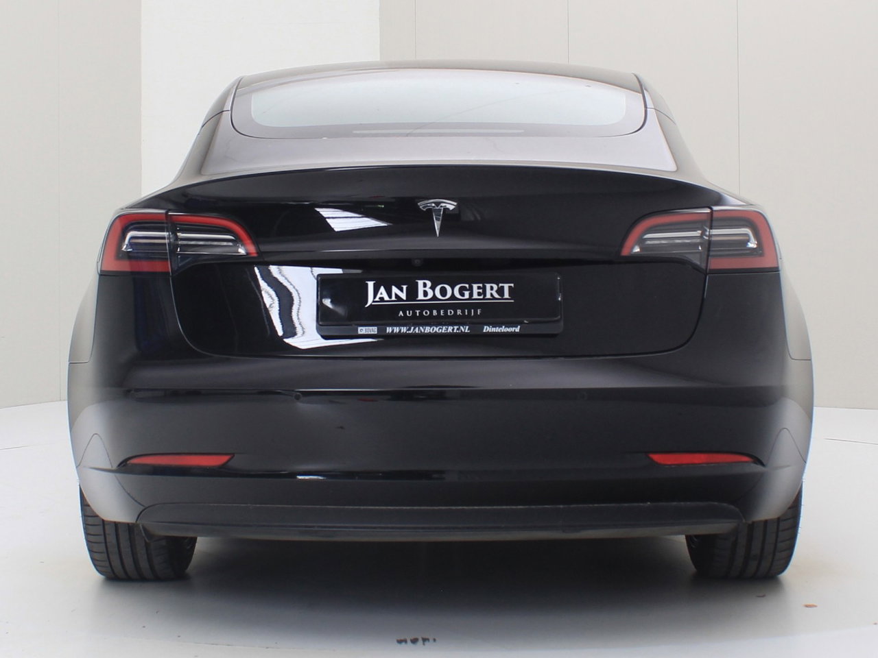 Tesla Model 3 Model 3 Standard RWD Plus FACELIFT 93.7% SoH [ AMD RYZEN+LFP-ACCU+WARMTEPOMP+AUTOPILOT ] 6