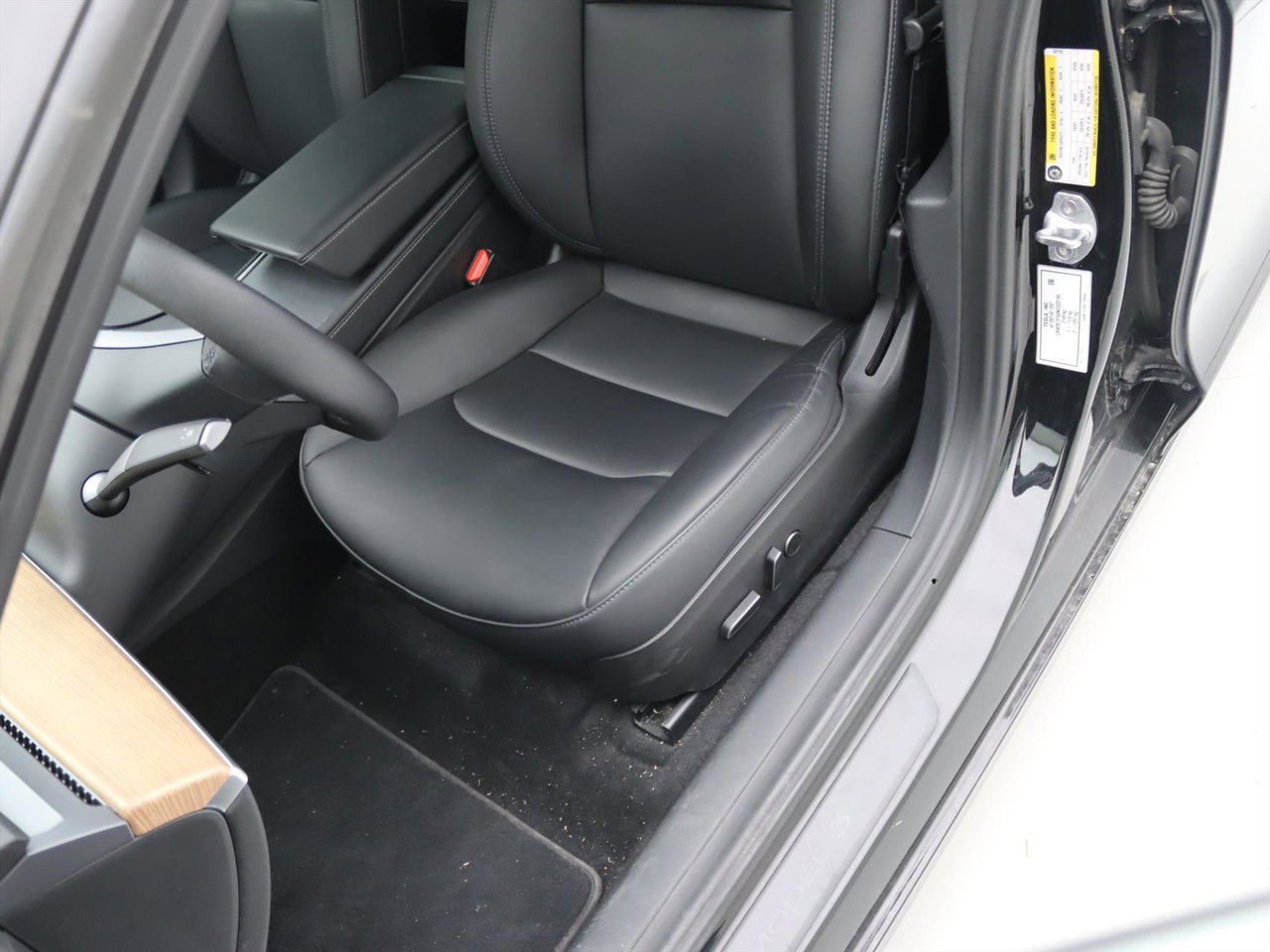 Tesla Model 3 Model 3 Standard RWD Plus FACELIFT 93.7% SoH [ AMD RYZEN+LFP-ACCU+WARMTEPOMP+AUTOPILOT ] 23