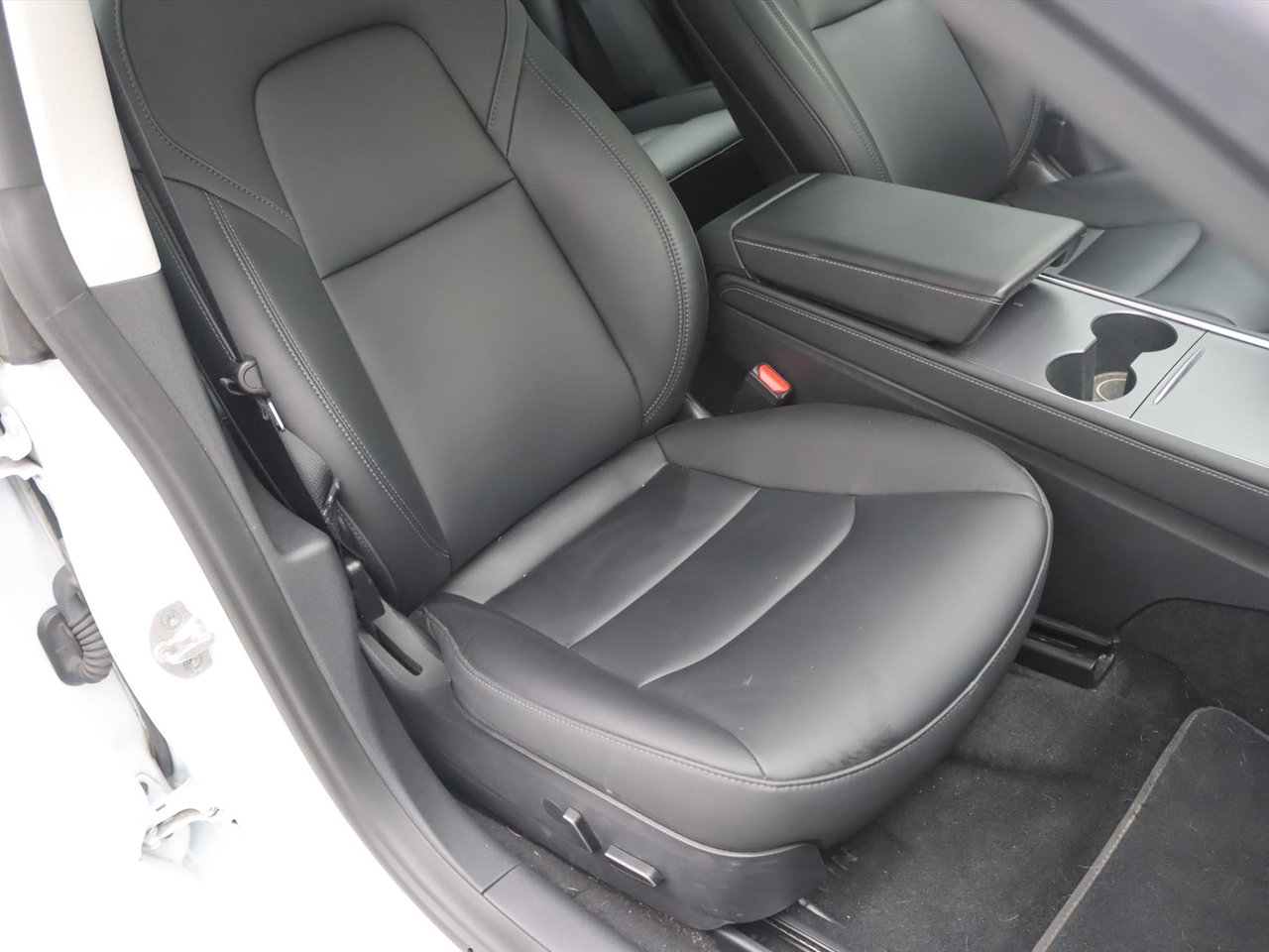 Tesla Model 3 Model 3 Standard RWD Plus 94.3% SoH FACELIFT [ AMD RYZEN+LFP-ACCU+WARMTEPOMP+AUTOPILOT ] 13