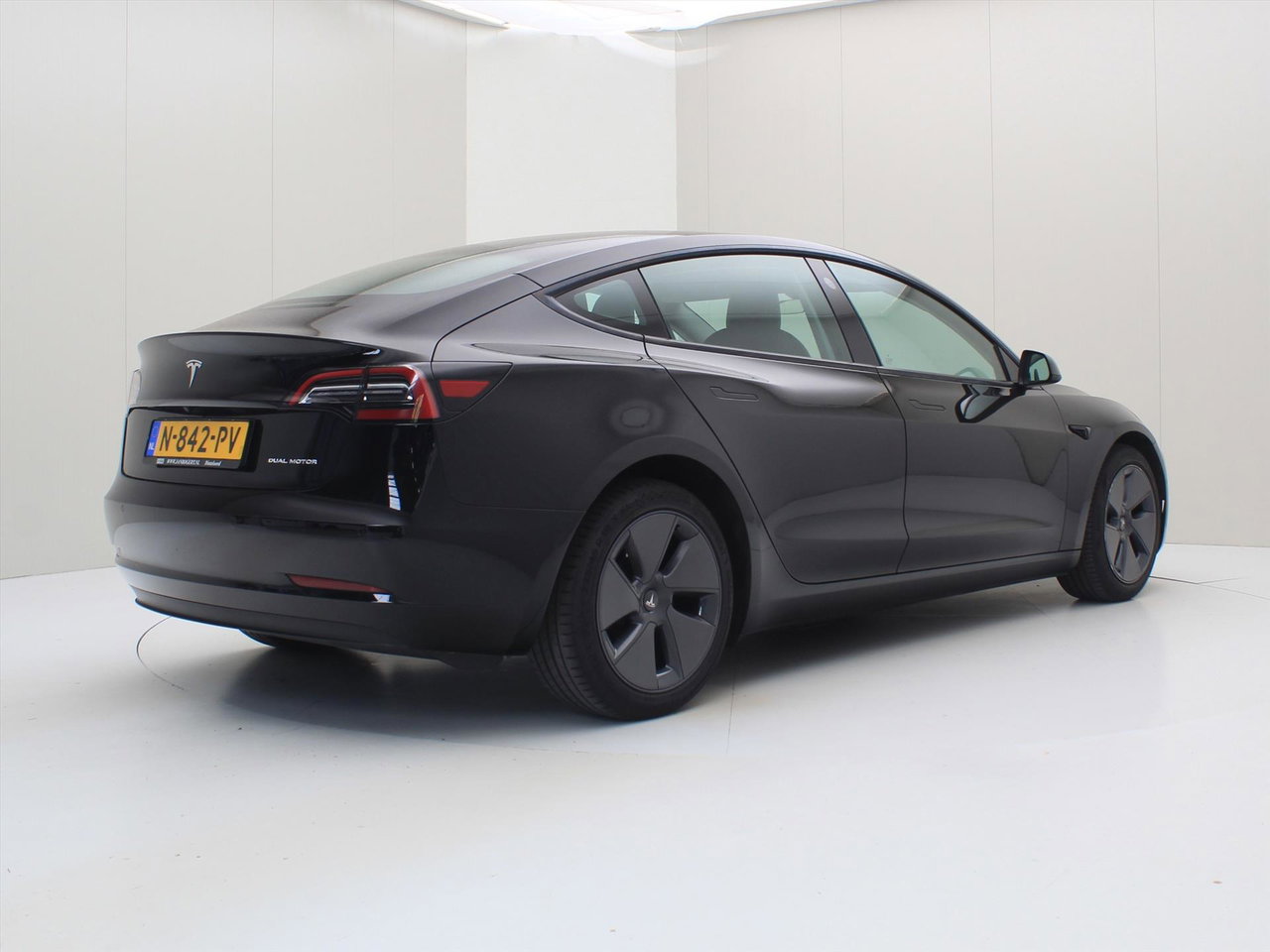 Tesla Model 3 Long-Range AWD 351pk 75 kWh UPGRADE 92,2% SoH [ WARMTEPOMP+AUTOPILOT ] 2