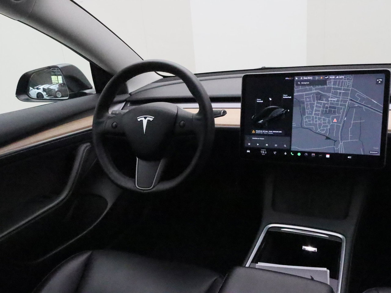 Tesla Model 3 Long-Range AWD 351pk 75 kWh UPGRADE 92,2% SoH [ WARMTEPOMP+AUTOPILOT ] 17