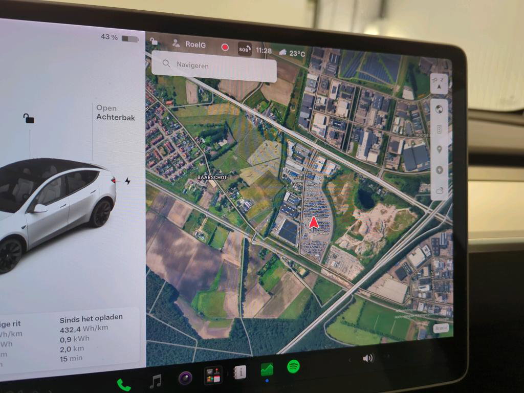 Tesla Model Y Long Range AWD 75kWh 351pk 92,2% SoH [ WIT LEDER+TREKHAAK+AUTOPILOT+20 INCH+PREMIUM AUDIO ] 12
