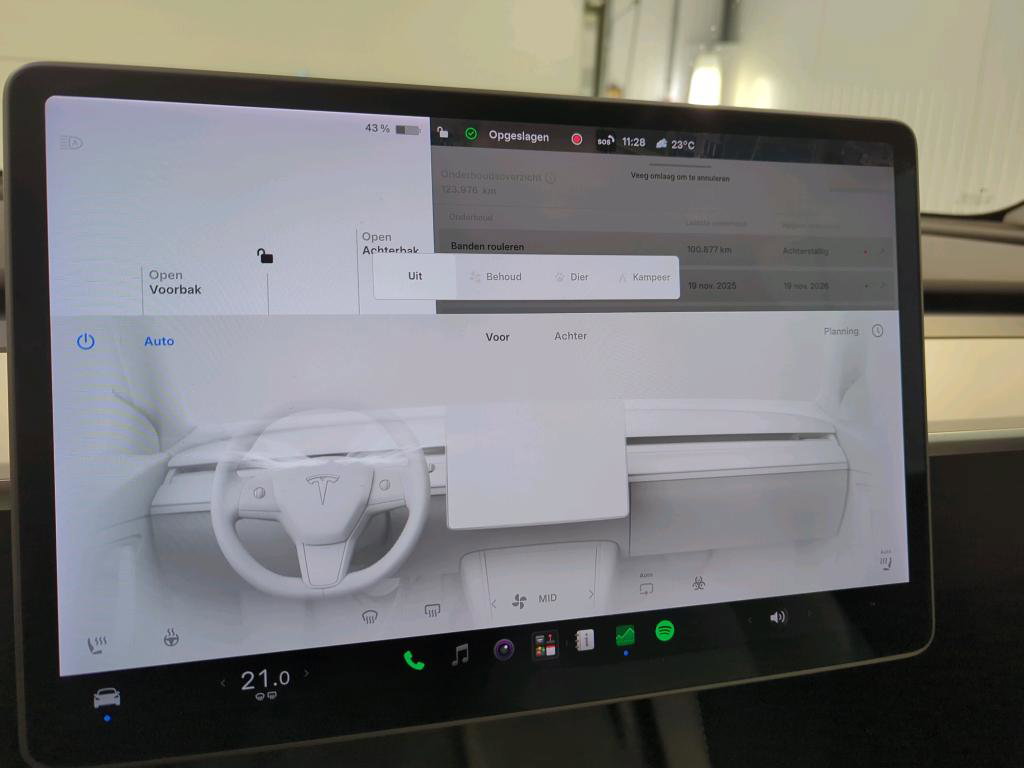 Tesla Model Y Long Range AWD 75kWh 351pk 92,2% SoH [ WIT LEDER+TREKHAAK+AUTOPILOT+20 INCH+PREMIUM AUDIO ] 13
