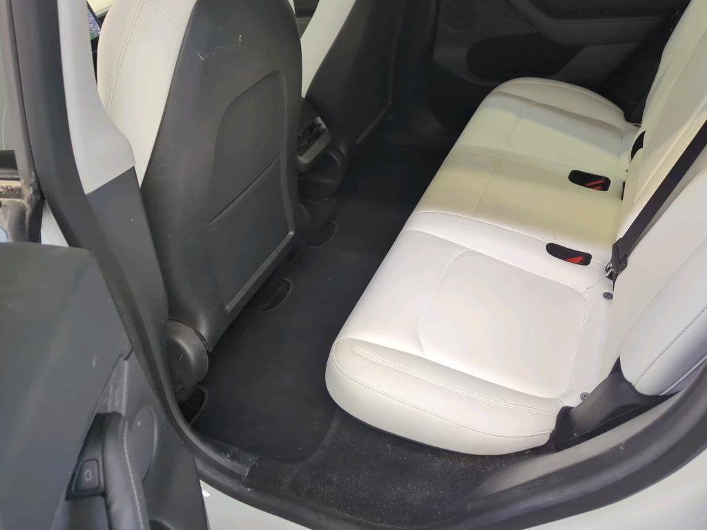 Tesla Model Y Long Range AWD 75kWh 351pk 92,2% SoH [ WIT LEDER+TREKHAAK+AUTOPILOT+20 INCH+PREMIUM AUDIO ] 15