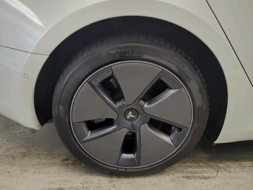 Tesla Model 3 Standard RWD Plus FACELIFT 90,3% SoH [ LFP-ACCU+WARMTEPOMP+AUTOPILOT+60 kWh+PREMIUM AUDIO ] 16