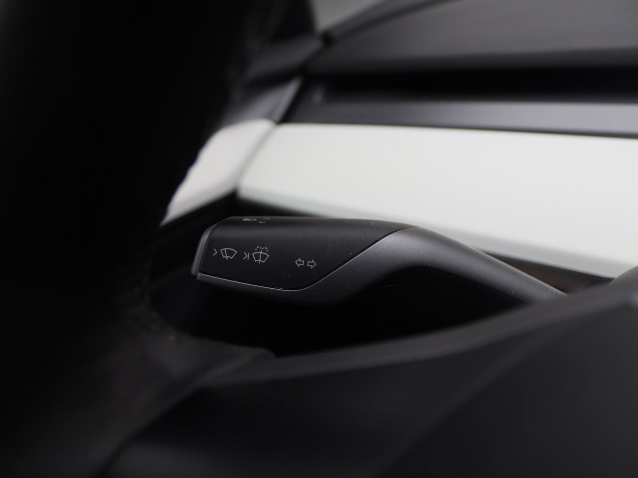 Tesla Model 3 Performance AWD 486pk 75 kWh FACELIFT 87,4% SoH [ WIT LEDER+AUTOPILOT+567KM WLTP+PREMIUM AUDIO ] 25