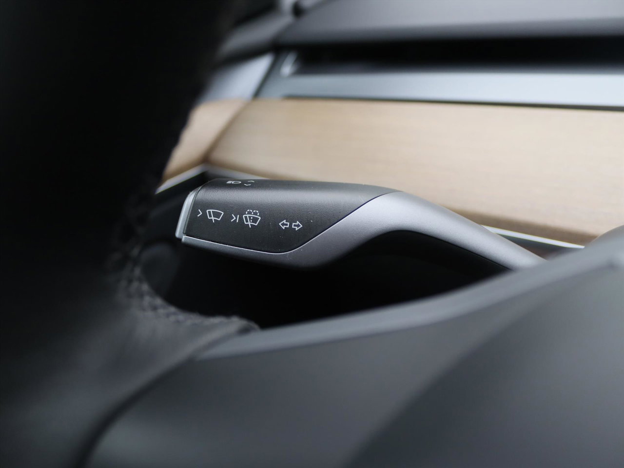 Tesla Model Y Long Range AWD 351pk 91.8% SoH [ AMD RYZEN+AUTOPILOT+19 INCH+PREMIUM AUDIO ] 24