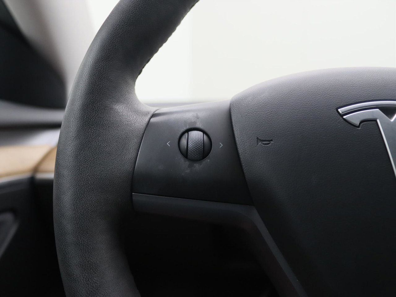 Tesla Model 3 Standard RWD Plus FACELIFT [ LFP-ACCU+WARMTEPOMP+AUTOPILOT+60 kWh+PREMIUM AUDIO ] 19