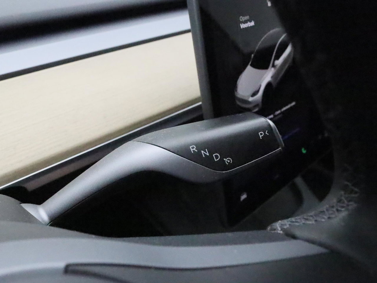 Tesla Model Y Standard RWD Plus [ TREKHAAK+LFP ACCU+AUTOPILOT+20 INCH+PREMIUM AUDIO ] 24