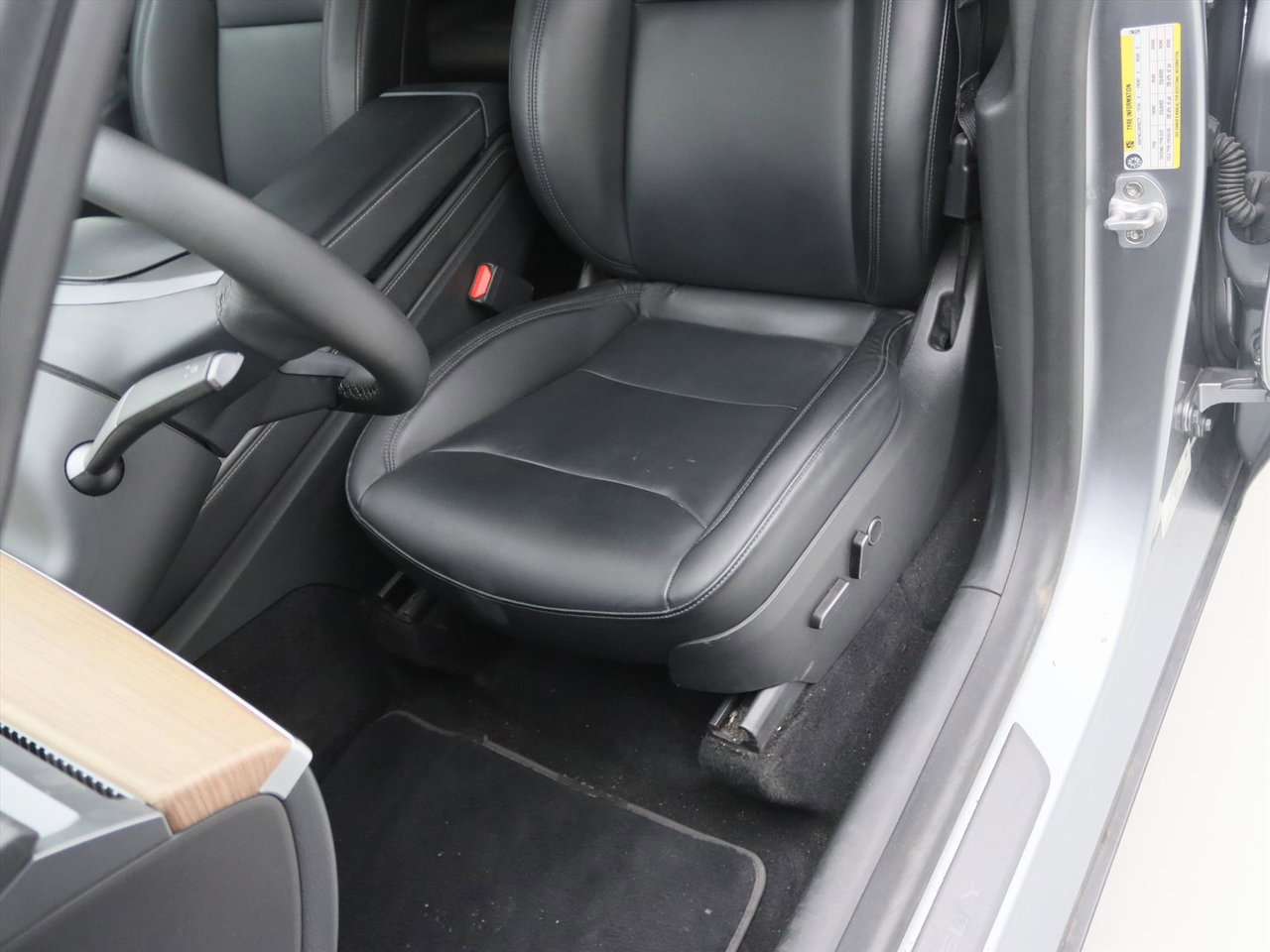 Tesla Model Y Long Range AWD 351PK 91,5% SoH [ QUICKSILVER+TREKHAAK+PREMIUM AUDIO+WARMTEPOMP+20 INCH ] 24