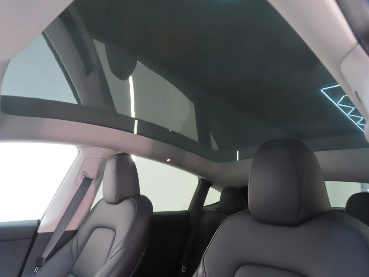 Tesla Model Y Standard RWD Plus 351pk [ HW4+LFP ACCU+AUTOPILOT+19 INCH+PREMIUM AUDIO ] 19