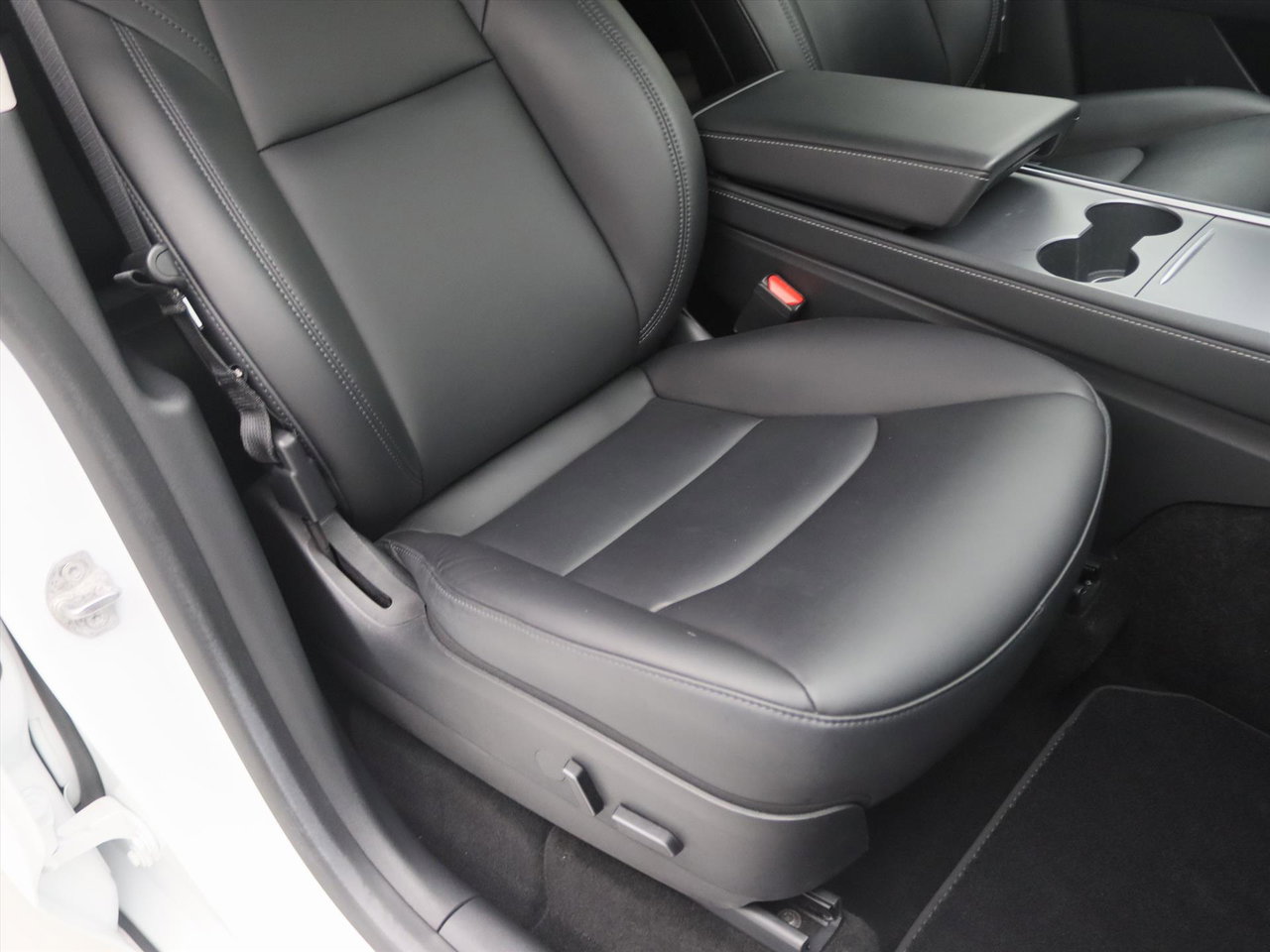 Tesla Model Y Long Range AWD 75kWh 351pk 92.8% SoH [ AMD RYZEN+AUTOPILOT+19 INCH+PREMIUM AUDIO ] 15