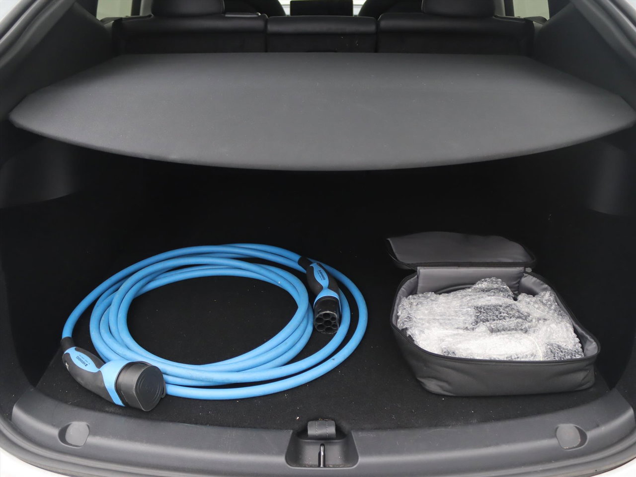 Tesla Model Y Standard RWD Plus 351pk 92.7% SoH [ TREKHAAK+LFP ACCU+AUTOPILOT+20 INCH+PREMIUM AUDIO ] 25