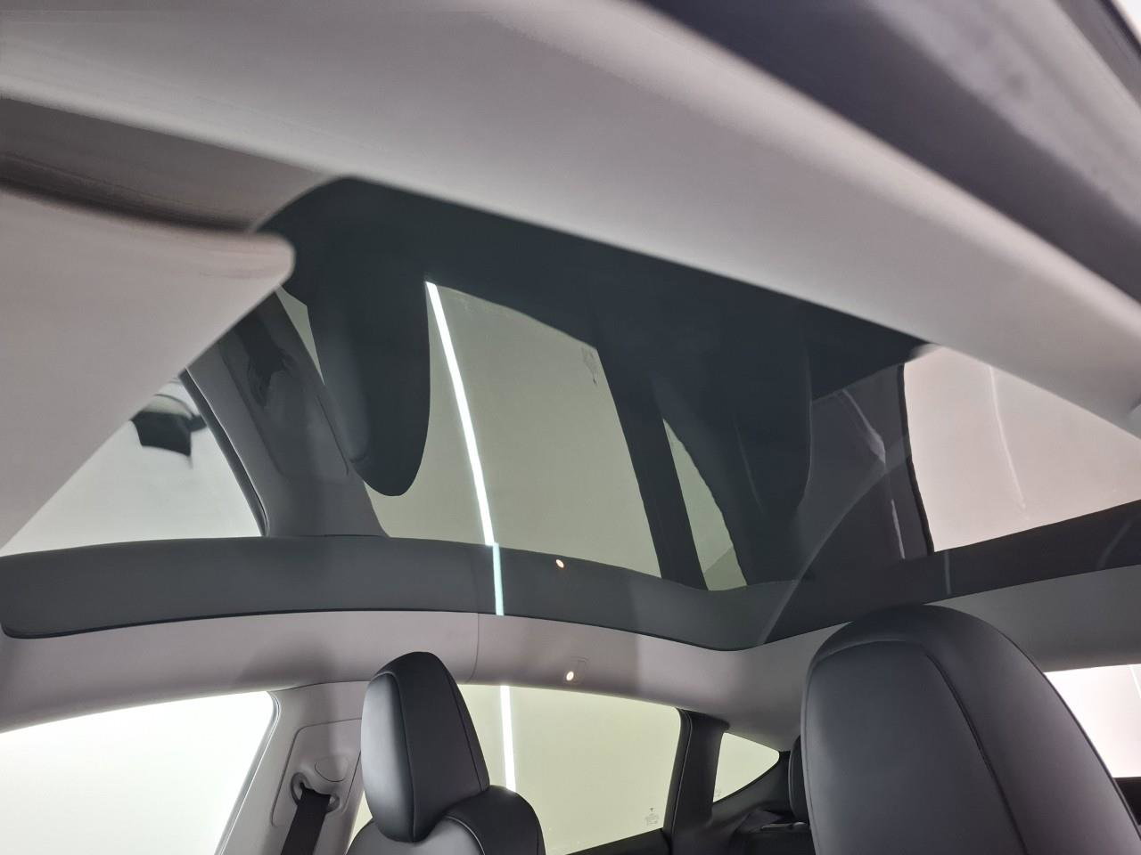 Tesla Model Y Long Range AWD 75kWh 351pk 92.1% [ AMD RYZEN+AUTOPILOT+20 INCH+PREMIUM AUDIO ] 17