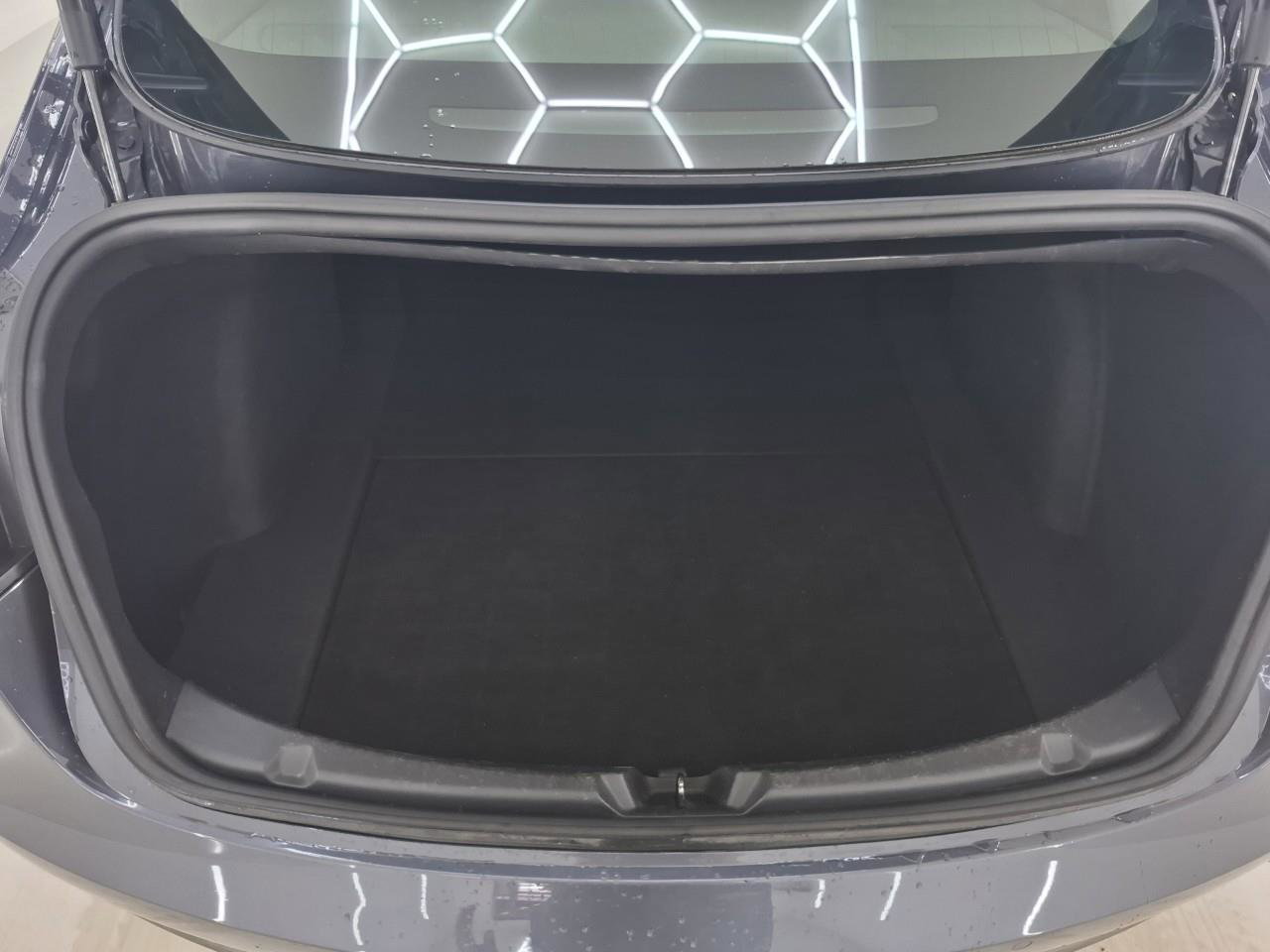 Tesla Model 3 Standard RWD Plus 89.5% SoH [ TREKHAAK+LFP ACCU+AUTOPILOT+60 kWh+PREMIUM AUDIO ] 10