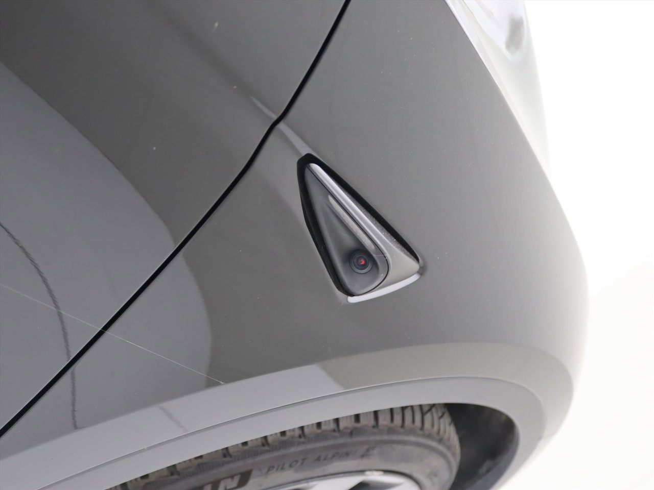 Tesla Model Y Long Range AWD 351pk 96.4% SoH [ HW4+TREKHAAK+20 INCH+AMD RYZEN ] 27