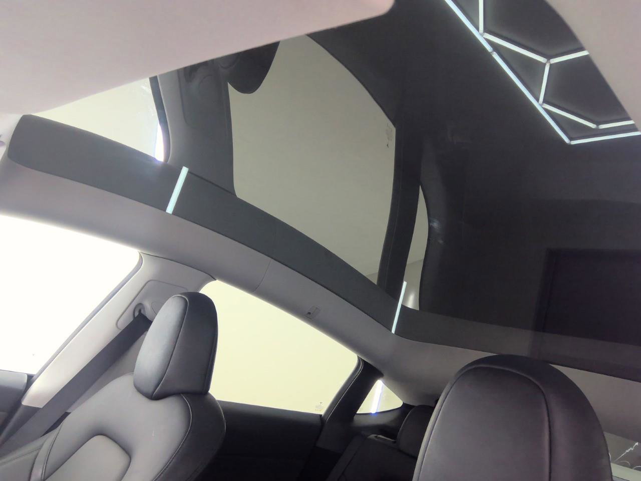 Tesla Model Y Long Range AWD 75kWh 351pk 94.8% SoH [ AMD RYZEN+AUTOPILOT+20 INCH+PREMIUM AUDIO ] 17