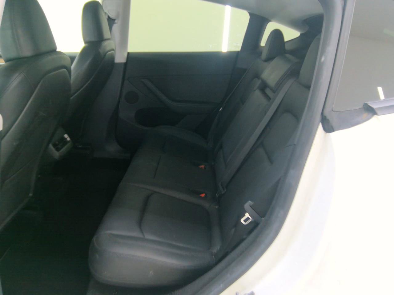 Tesla Model Y Long Range AWD 75kWh 351pk 94.8% SoH [ AMD RYZEN+AUTOPILOT+20 INCH+PREMIUM AUDIO ] 9