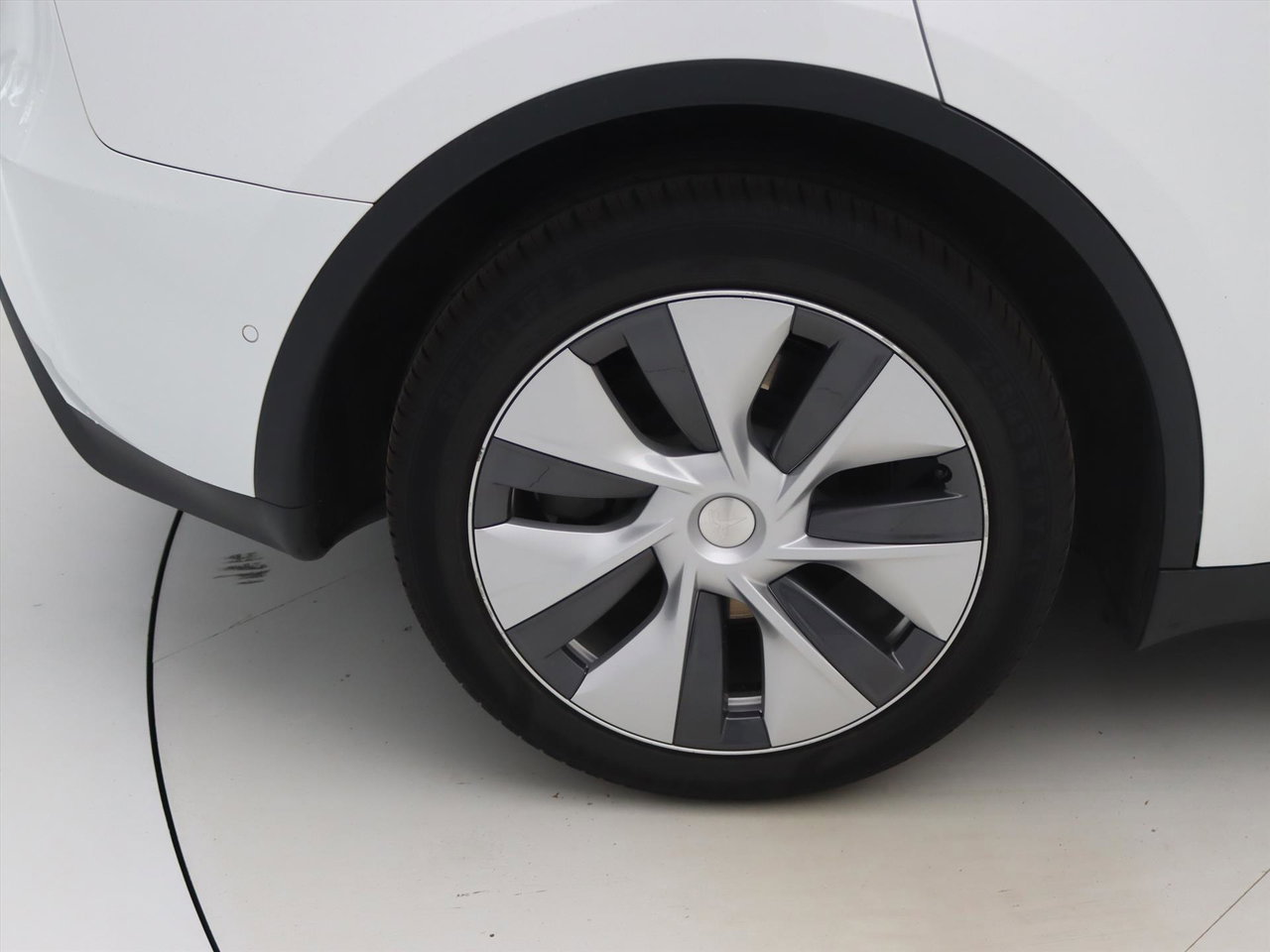 Tesla Model Y Long Range AWD 75kWh 351pk [ AMD RYZEN+AUTOPILOT+19 INCH+PREMIUM AUDIO ] 11