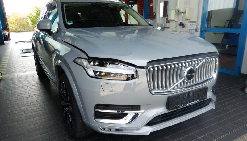 Volvo XC90 Plus Bright AWD 6